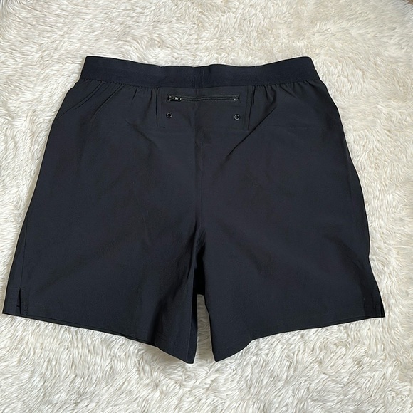 Gymshark land to water shorts - Picture 8 of 8